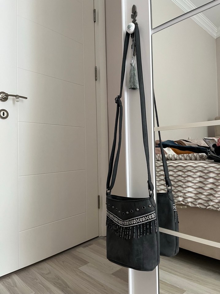 Deichmann Püsküllü Gri Süet Bohem Çanta - Görsel 3