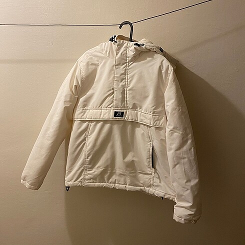 PULL&BEAR KANGRU MONT