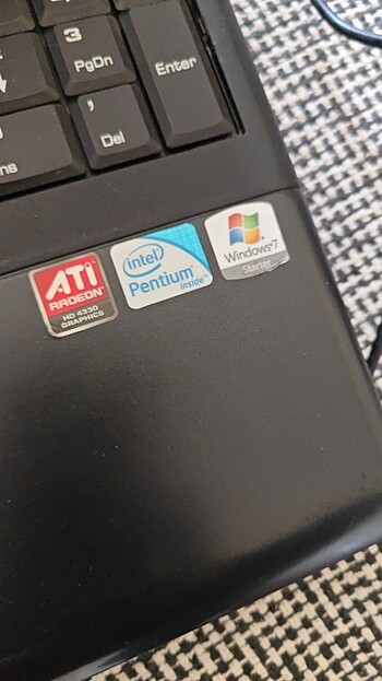 Laptop 