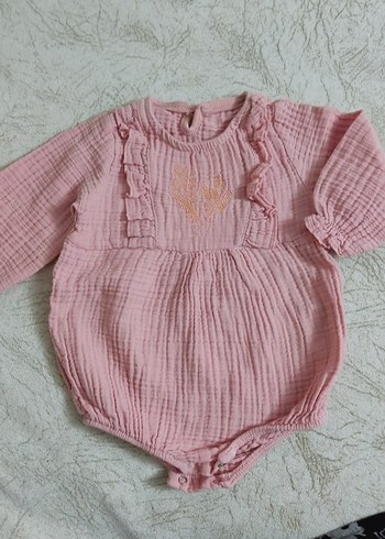 Nakışlı Fırfırlı Pembe Bebek Tulum