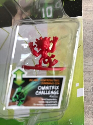  Beden Ben 10 omniverse juryrigg figürü