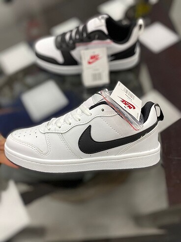 38 Beden beyaz Renk Nike cort 36_40 aralığı