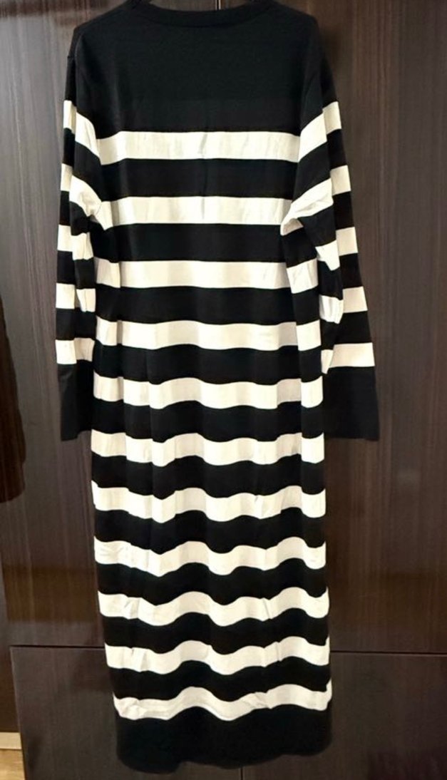 Uzun Kollu Siyah Beyaz Çizgili Triko Elbise - Görsel 2
