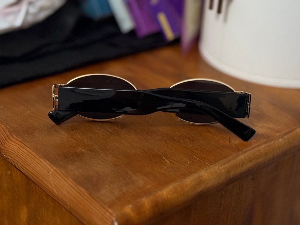 Parlak Altın Tokalı Retro Kadın Gözlüğü - Görsel 3