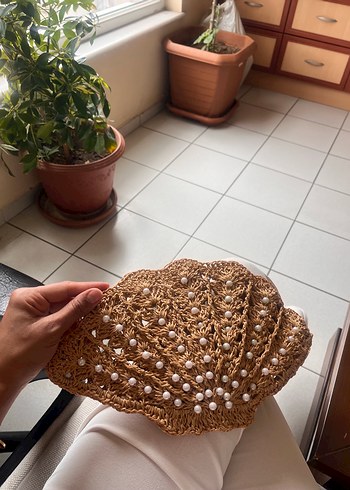 Beden turuncu Renk Boncuk Detaylı Bej Örgü Kadın Şapka