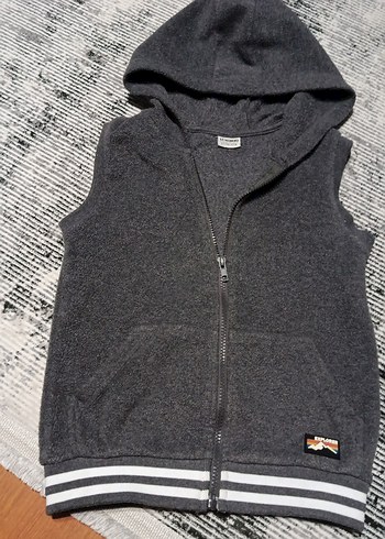 Gri Kapüşonlu Fermuarlı Polar Çocuk Yelek - Görsel 4