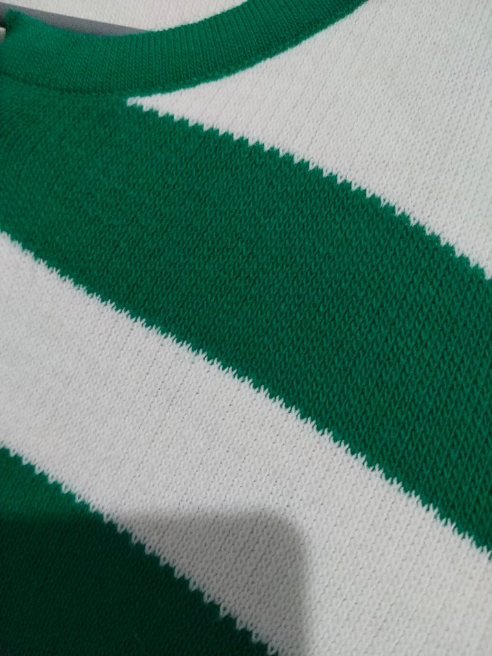 Şık düğmeli yeşil beyaz çizgili kışlık hırka - Görsel 2