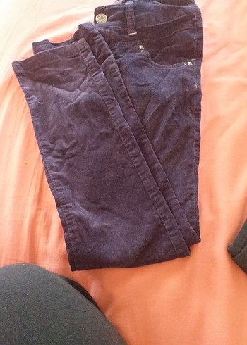 LC Waikiki Koyu Renkli Kız Çocuk Dar Kesim Kadife Pantolon