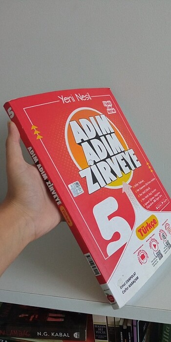 Newton yayınları 5. Sınıf adım adım zirveye Türkçe test kitabı