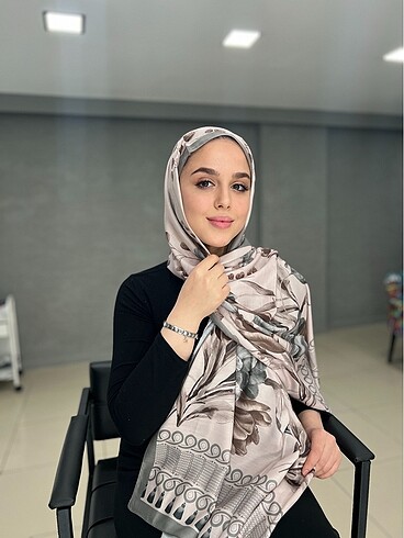 Soft çiçekli şal