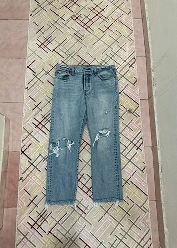 31 Beden mavi Renk Regular Fit Yırtık Detaylı Midi Boy Kadın Kot Pantolon