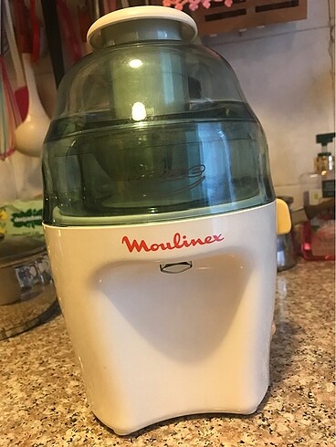 Moulinex katı meyve-sebze presi