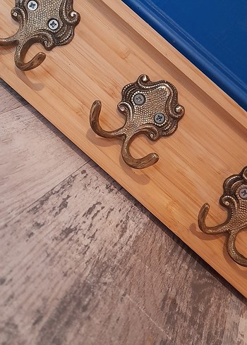 Ahşap ve pirinç Askılık - Görsel 5