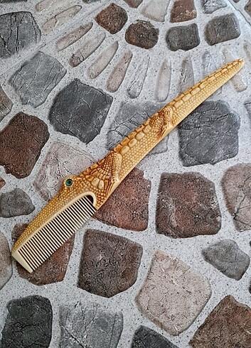 Antika tarak Timsah 