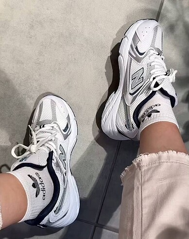 New Balance 530
