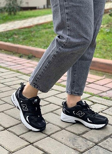New Balance Unisex