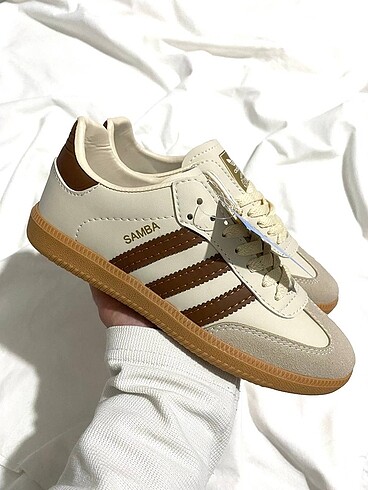 Adidas Samba