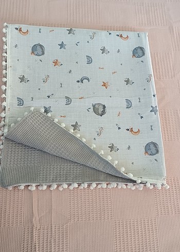 Gri Nakışlı Çocuk Battaniyesi - Görsel 3