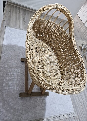 Ikea Hasır bebek beşiği 