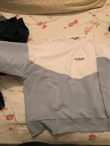 LC Waikiki sweatshirt