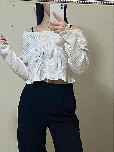 s Beden beyaz Renk Delikli Uzun Kollu Crop