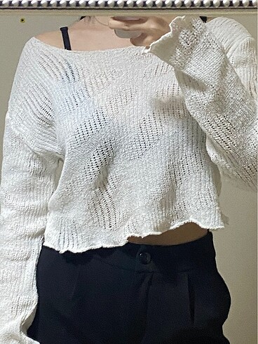 s Beden Delikli Uzun Kollu Crop