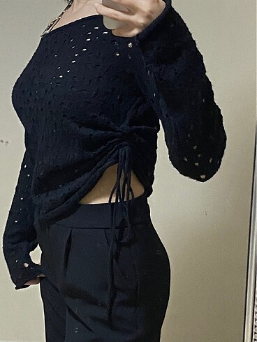 s Beden Delikli Kemer Detaylı Crop