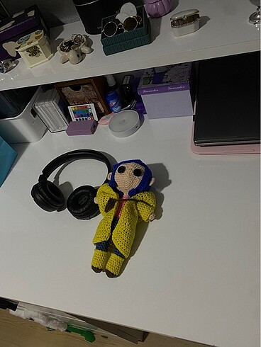 Coraline bebeği