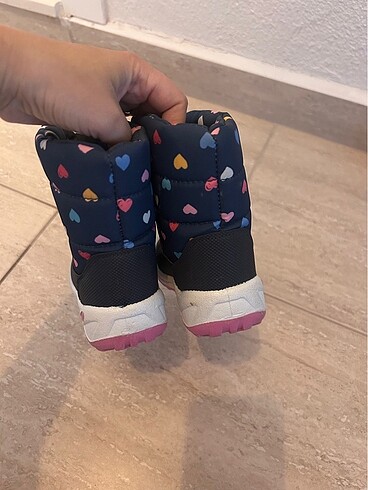 Kız çocuk bot - Görsel 2