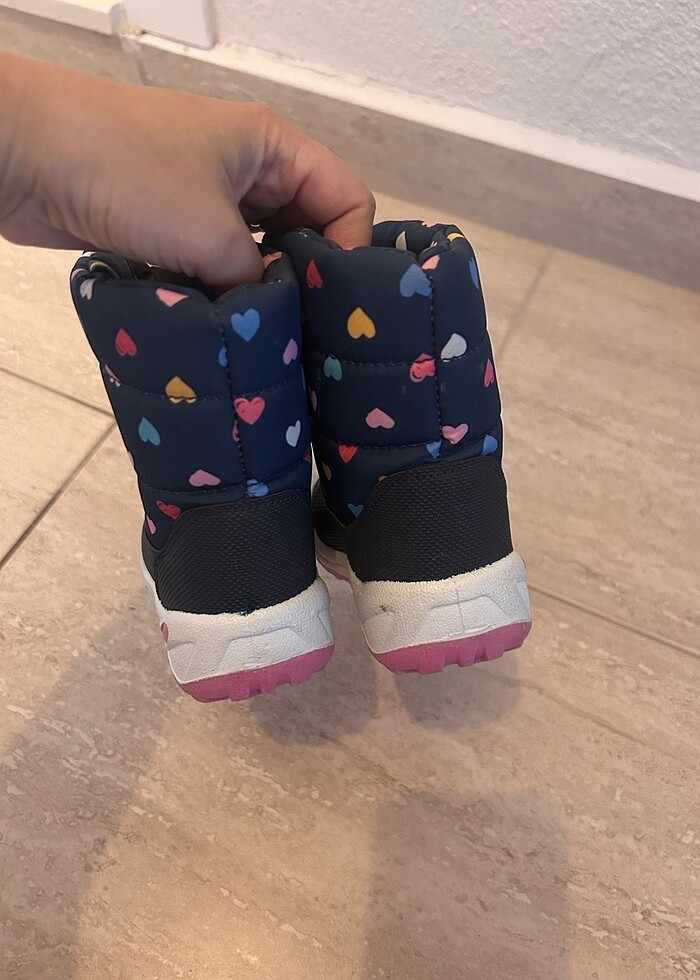 Kız çocuk bot - Görsel 2