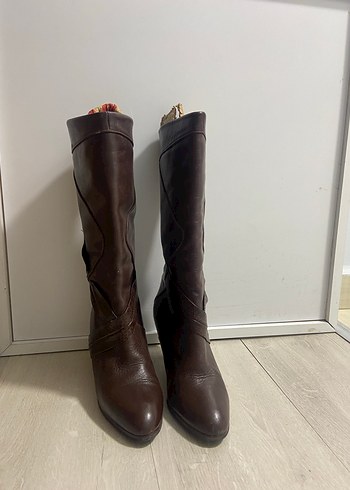 Kahverengi Deri Yılan Desenli Kemerli Diz altı Bot - Görsel 3