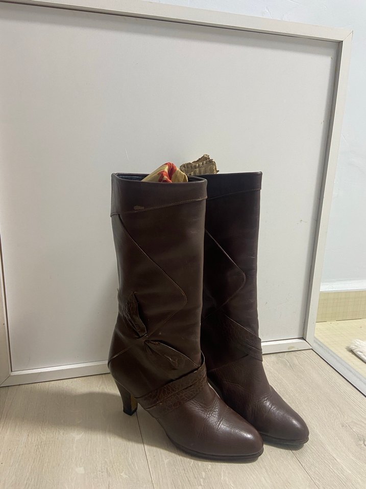 Kahverengi Deri Yılan Desenli Kemerli Diz altı Bot - Görsel 4