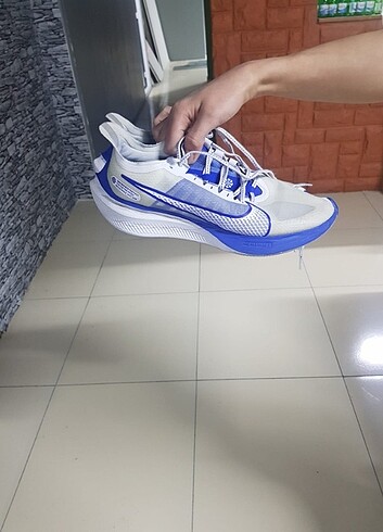 42 Beden Nike gravity