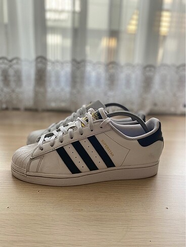 Adidas superstar