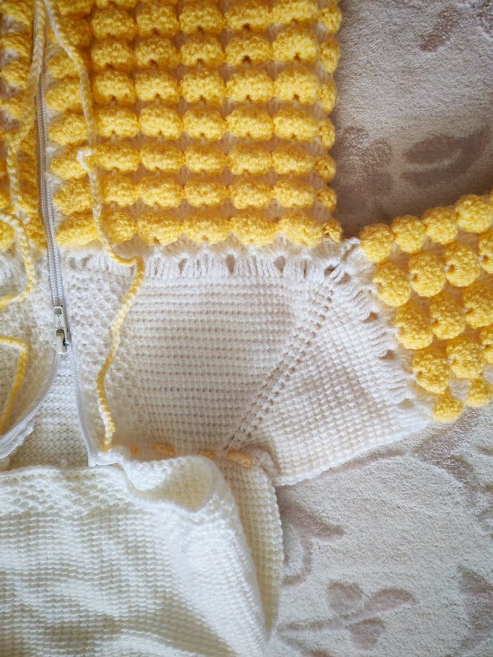 Kız ve Erkek Çocuk Sarı Örgü Hırka ceket - Görsel 4