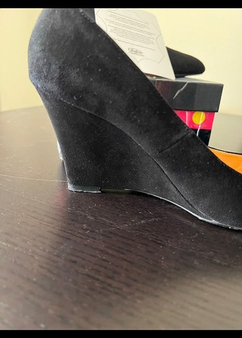 Siyah Süet Dolgu Topuklu Stiletto Kadın Ayakkabı - Görsel 4