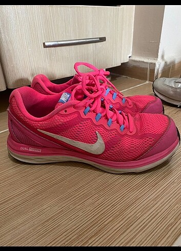 38,5 Beden pembe Renk Nike Spor ayakkabı 