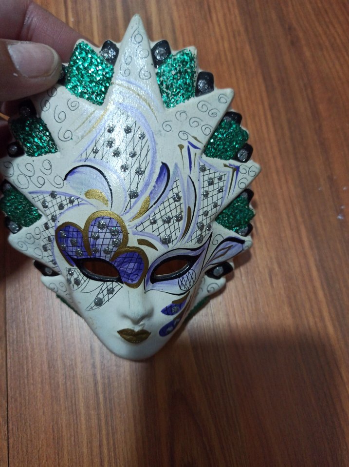 Dekoratif Kadın Maskesi Yeşil Detaylı - Görsel 2