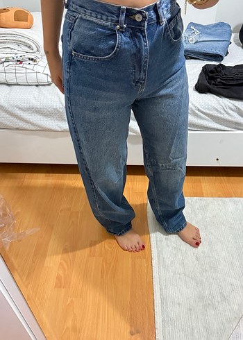 Kadın Mavi Bol Kesim Midi Jean