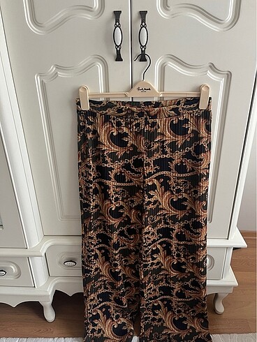 l Beden Zincir desenli vintage pantolon Zara M-L
