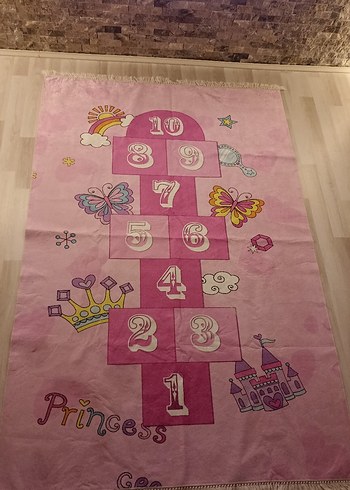 Diğer Pembe Prenses Temalı Çocuk Halısı