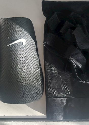 Nike J Guard-ce unisex tekmelik - Görsel 3