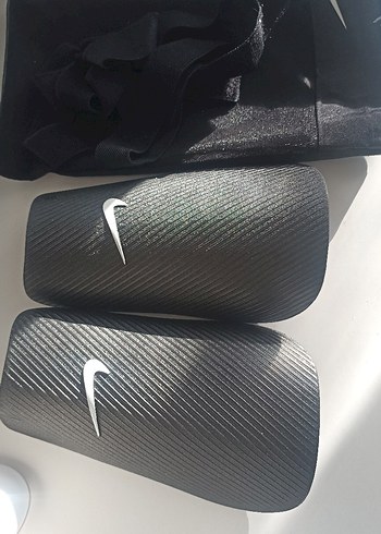 Nike J Guard-ce unisex tekmelik - Görsel 2