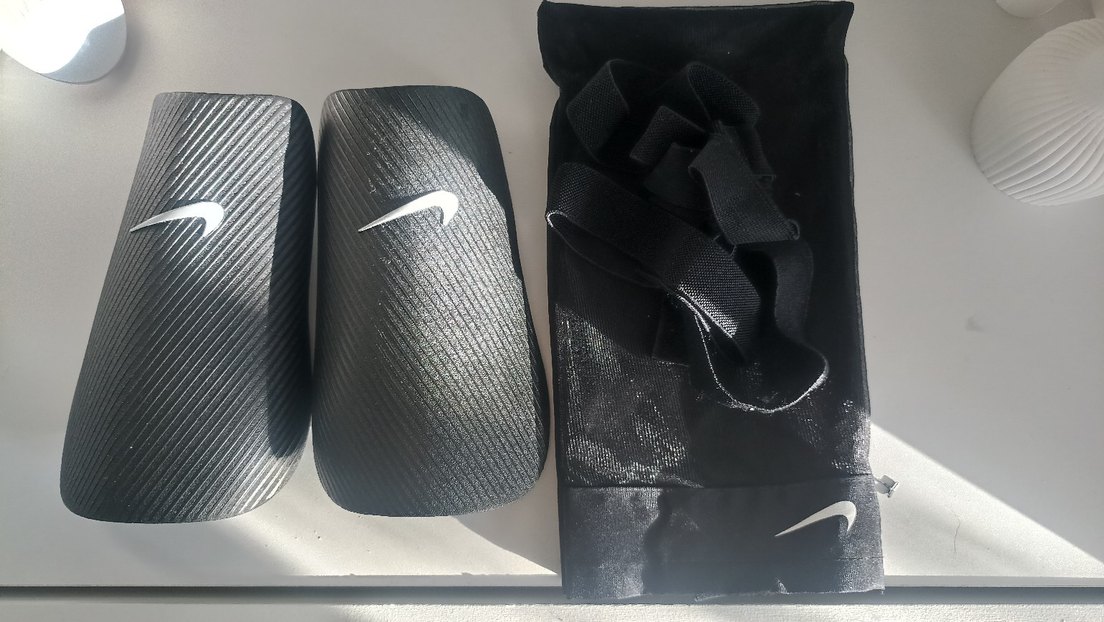 Nike J Guard-ce unisex tekmelik - Görsel 3