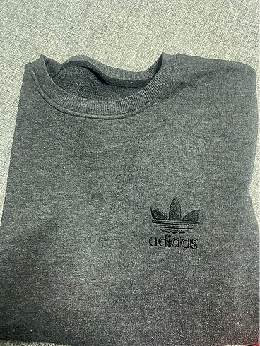 Adidas sweat