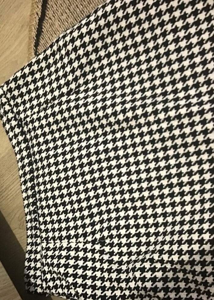 Mini yırtmaçlı etek - Görsel 4