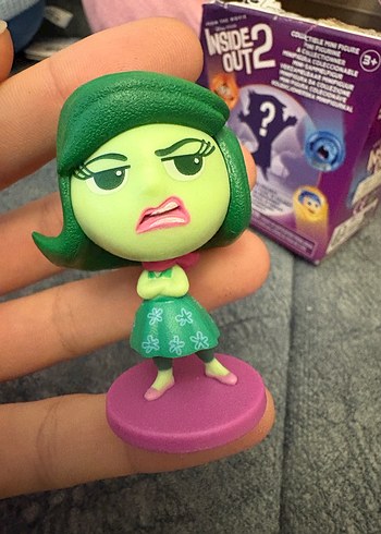 inside out 2 tiksinti - disgust figür - Görsel 2