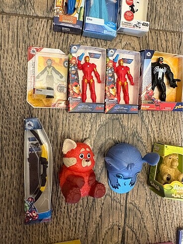 Mini brands mega gross Disney marvel - Görsel 4