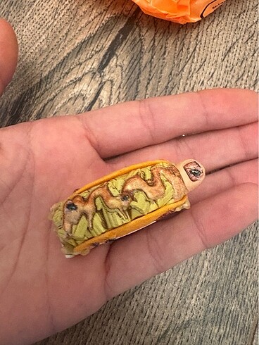  Zuru mega gross minis taco
