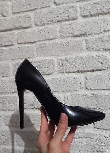 İnce Topuk Stiletto